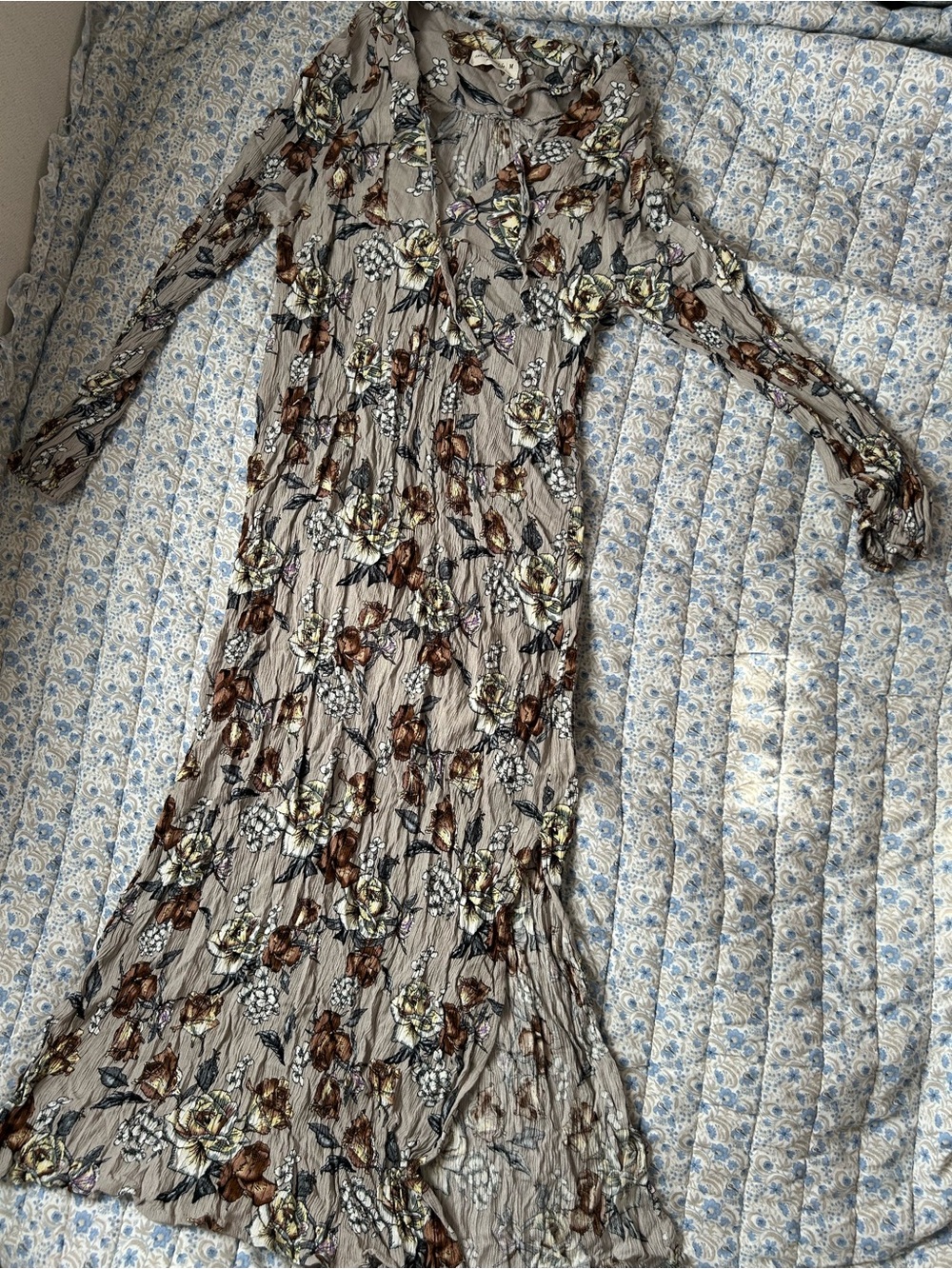 Natural Life Amelia Rose Crinkle Midi Floral Gray Bohemian Style Dress Size M